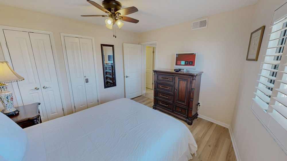 Mainsail 136 3 Bedroom Condo
