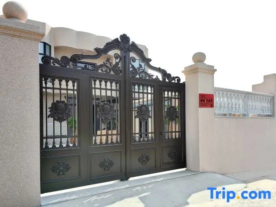 Huali Hotel
