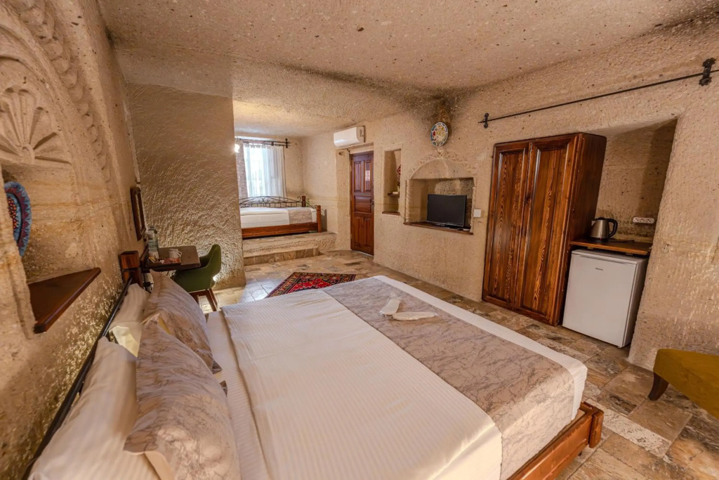 Osmanbey Cave House