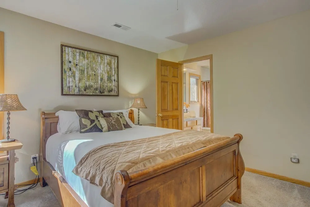 Skyway-extravagant & Luxury Views W/deck & Bar