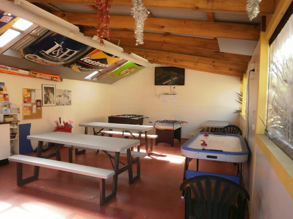 Kickback Cottages