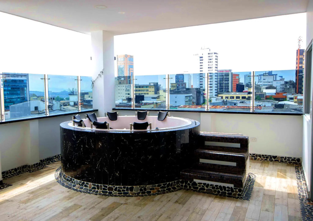 Luma Plaza Hotel