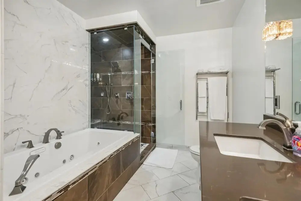 Violet Suites PDX