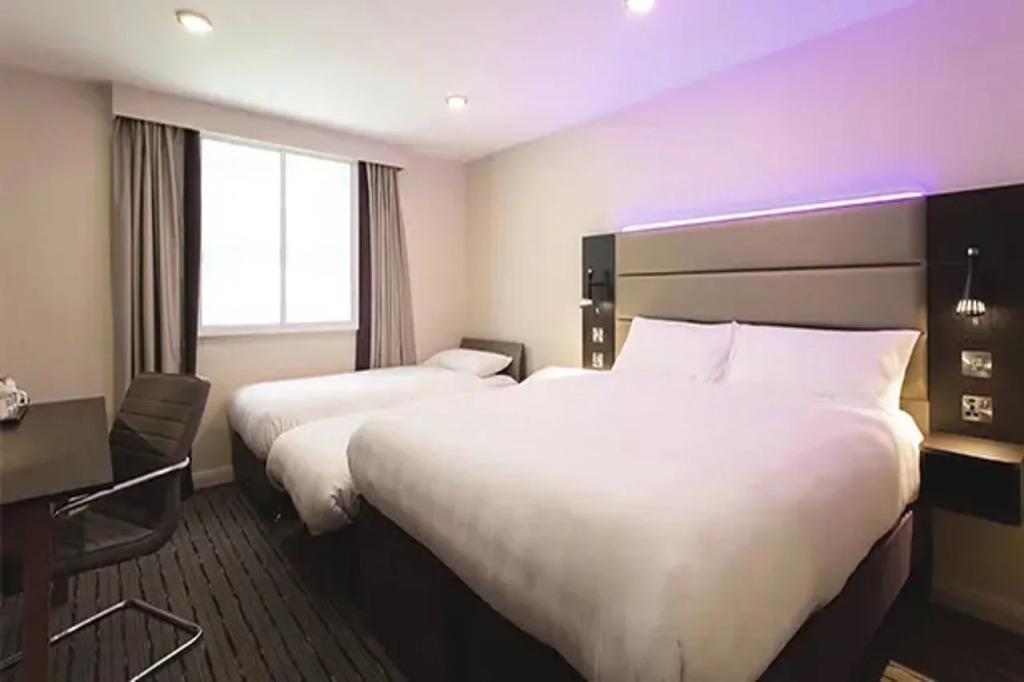 Premier Inn Inverness Centre - River Ness