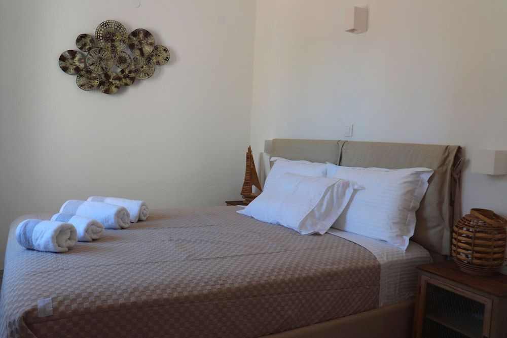Aerenia Luxury Suites
