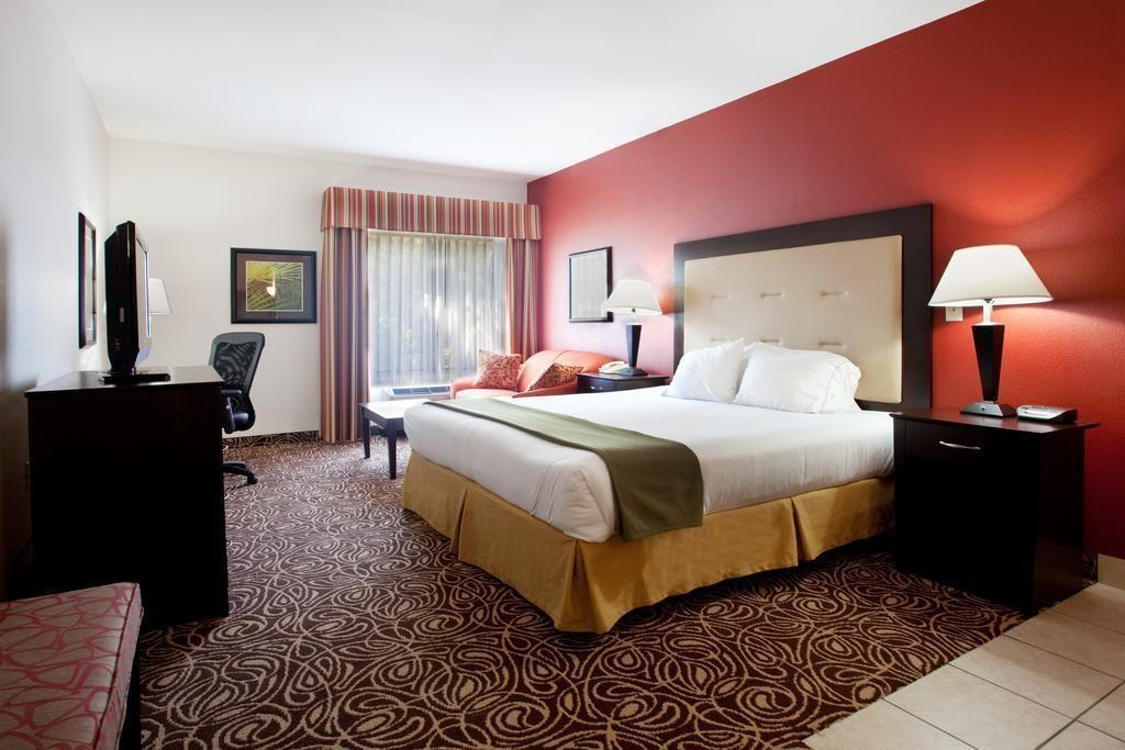 Holiday Inn Exp Murrell Inlet Myrtle Bch