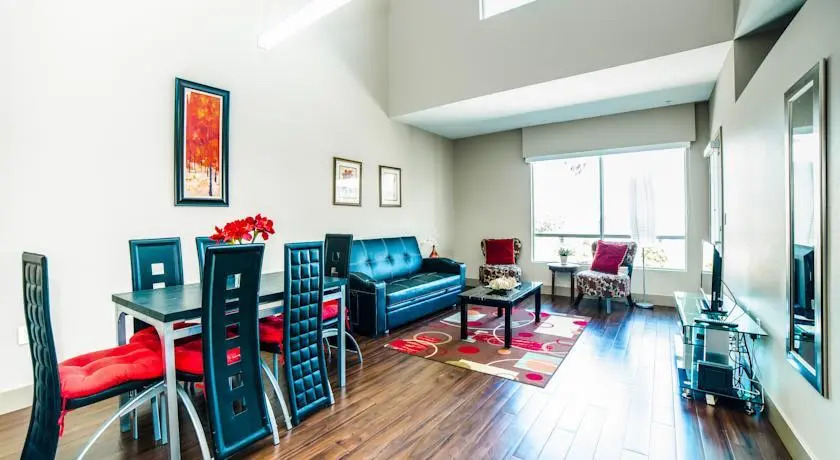 Hollywood Hills Apartment