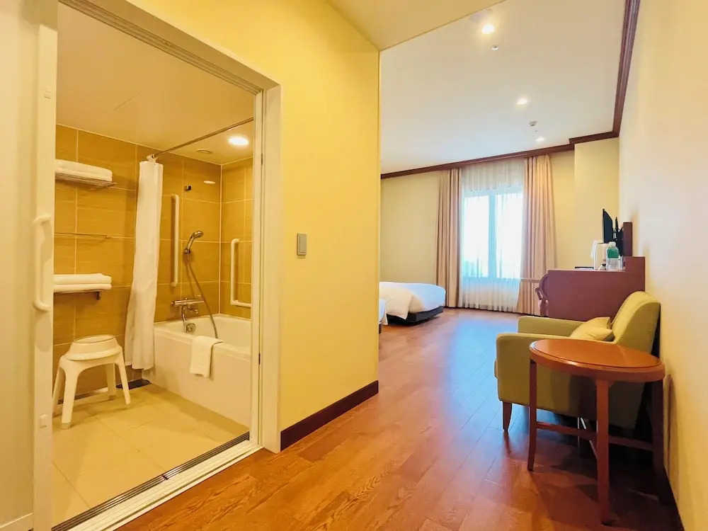 Grand Empire Hotel