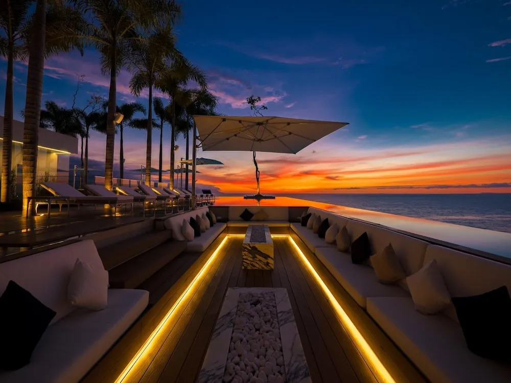Pier 57 Zona Romantica Puerto Vallarta