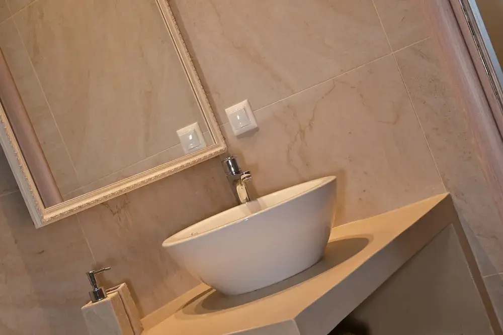 EFMAR EXCLUSIVE RESIDENCES