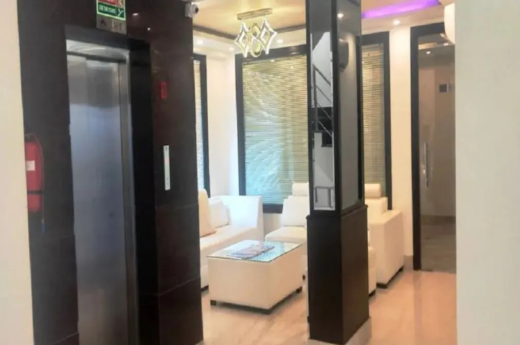 BlueNeck Sec 40 Unitech Cyber Park Gurugram