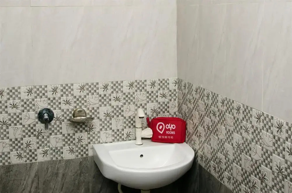 OYO Rooms Prahlad Nagar Garden 3