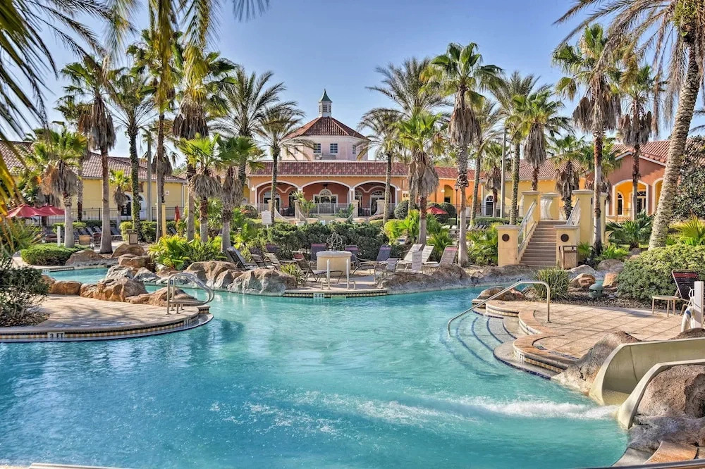 9 Mi to Wdw: Resort-style Townhome w/ Pool Access