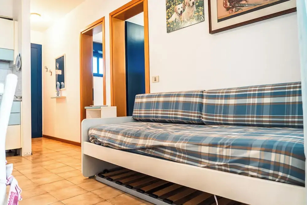 Welcoming Flat Just Steps From the sea
