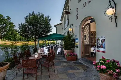 Tuscan Sun Holiday Apartments