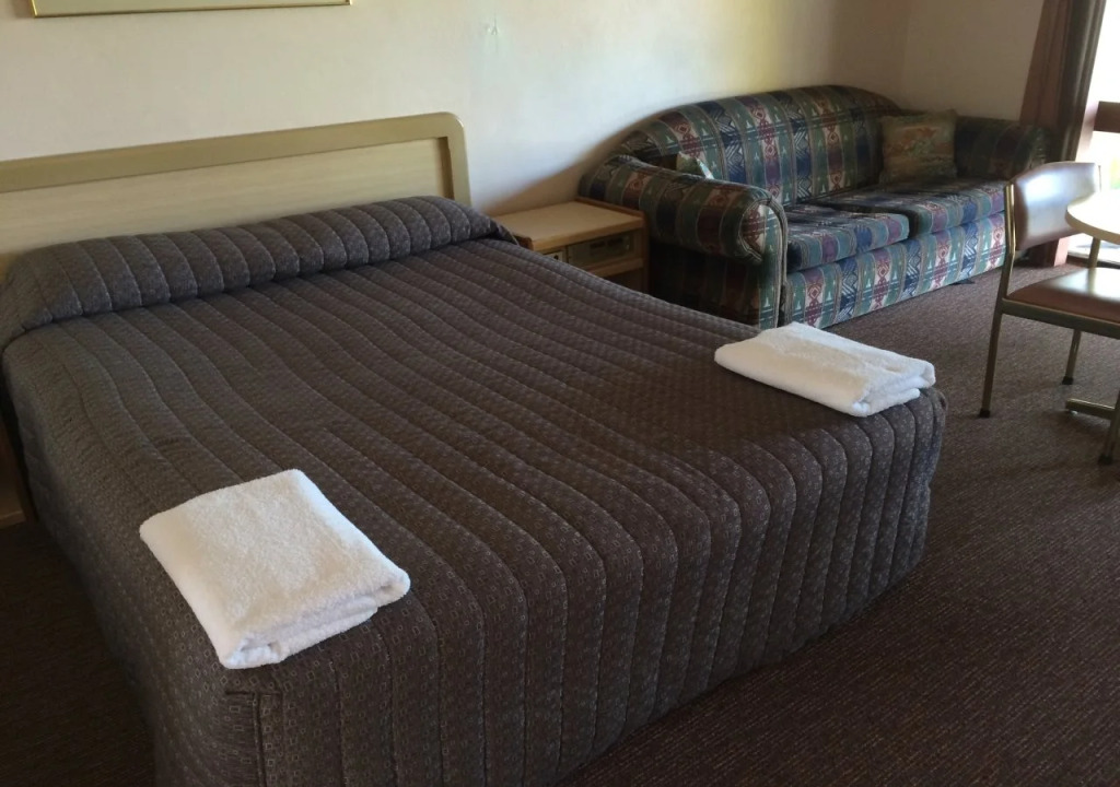 Glades Motor Inn
