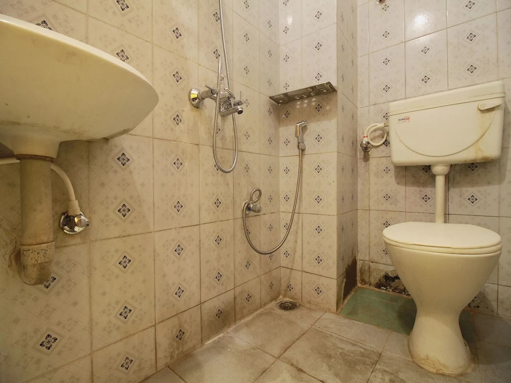 OYO 11333 MS Grand Inn