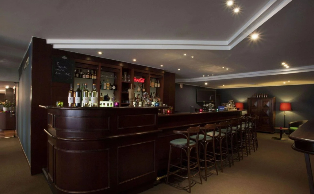 Theater Hotel