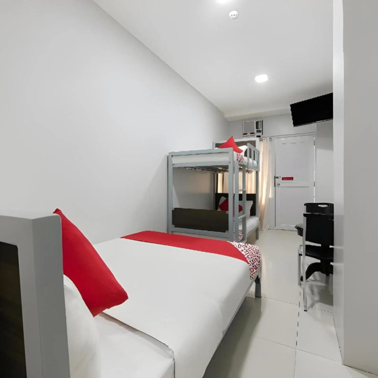 OYO 152 Sangco Condotel