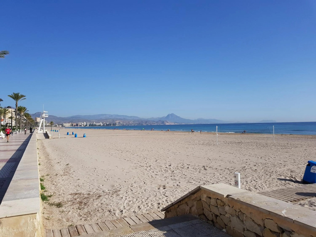 Atico en playa muchavista san juan Estrella