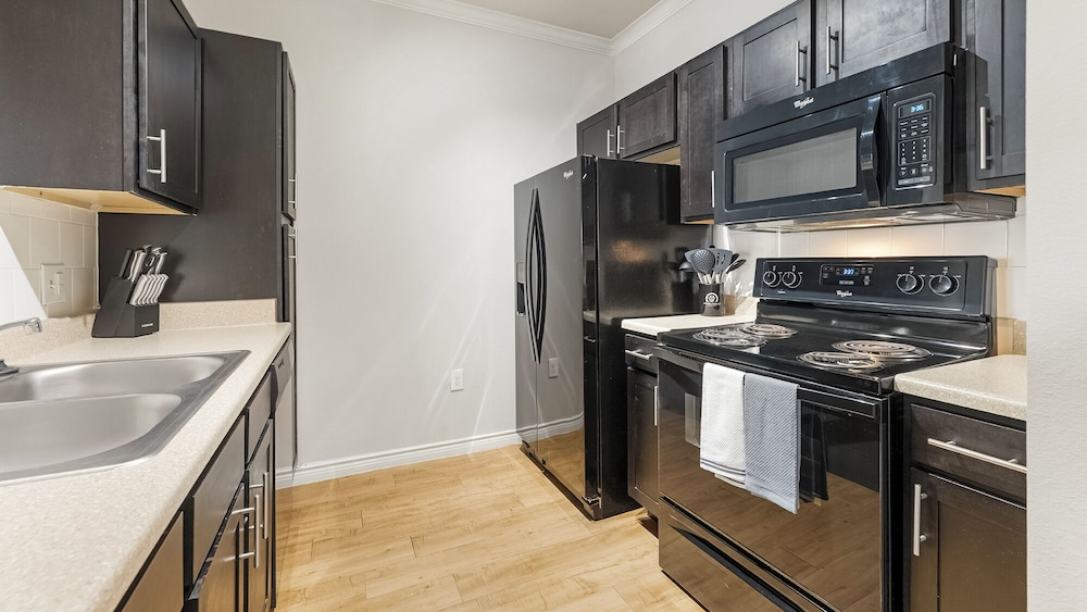 Landing Apartments near Downtown Corpus Christi