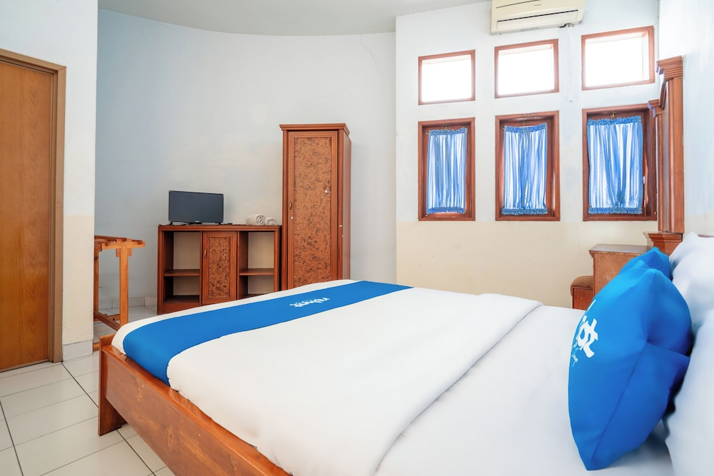 Rehat at Abadi Hotel Tasikmalaya