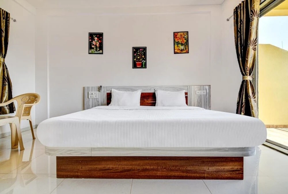 Aditya Hill View Inn