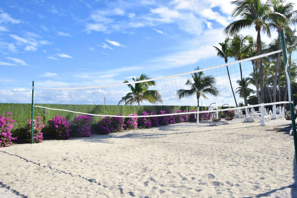 Seacoast Suites on Miami Beach