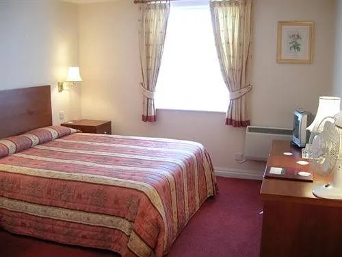 The Emmbrook Inn Hotel