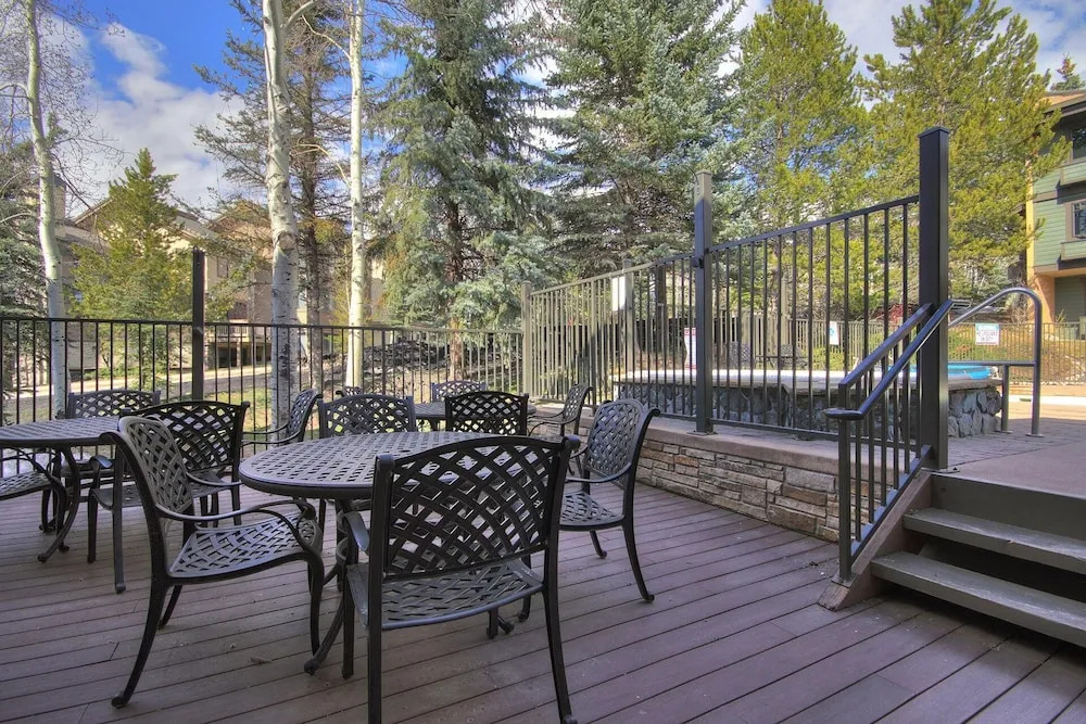 Phoenix 118 4 Bedroom Townhouse by RedAwning