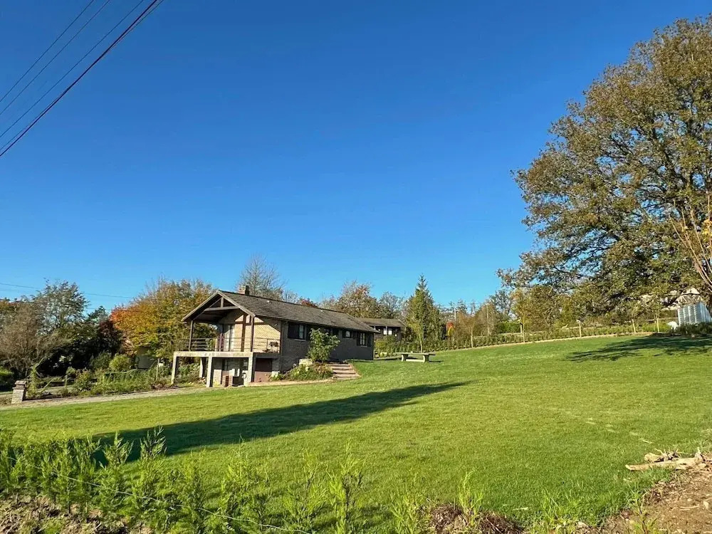 Peaceful Escape With Garden
