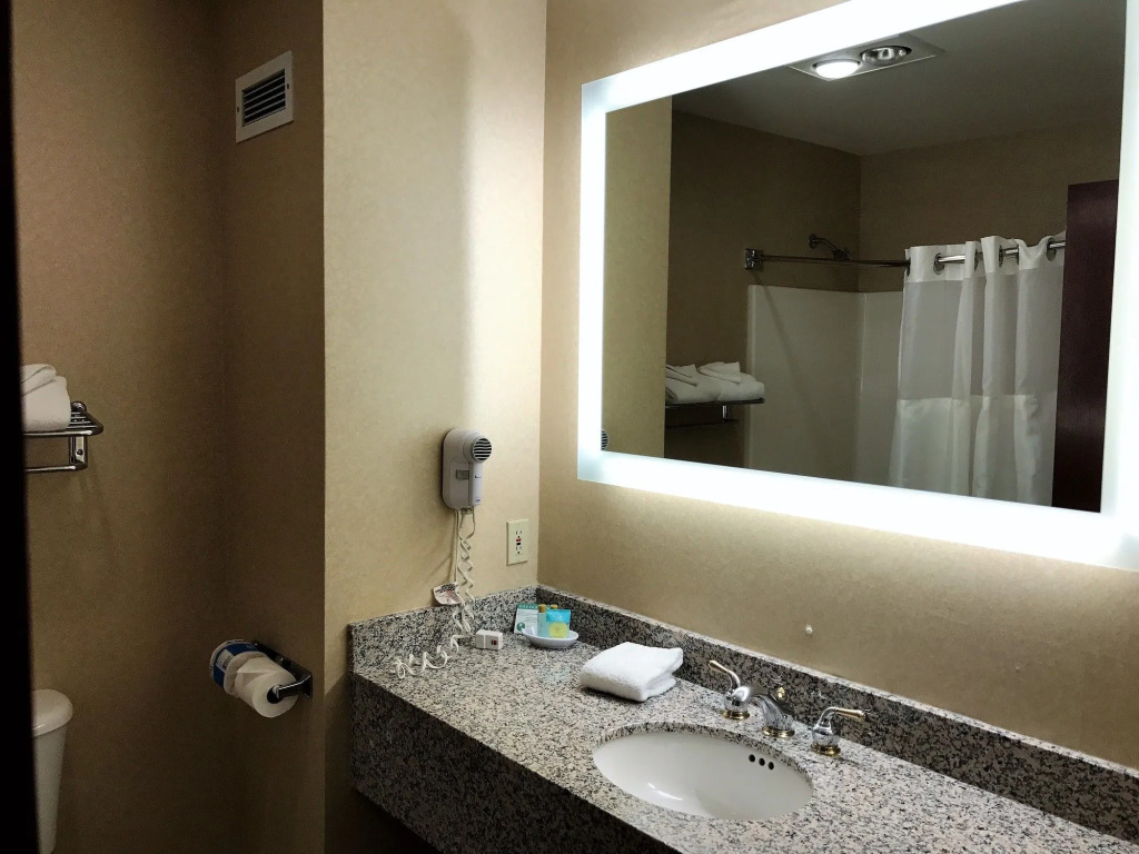 Medallion Inn and Suites