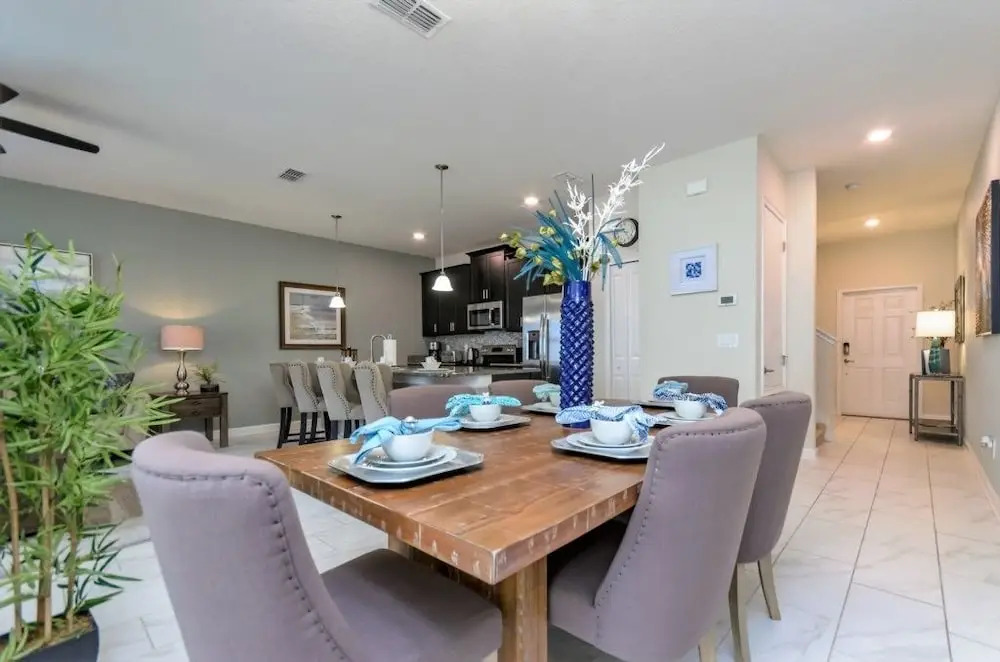 Amazing Townhome! - Storey Lake - 4804CS