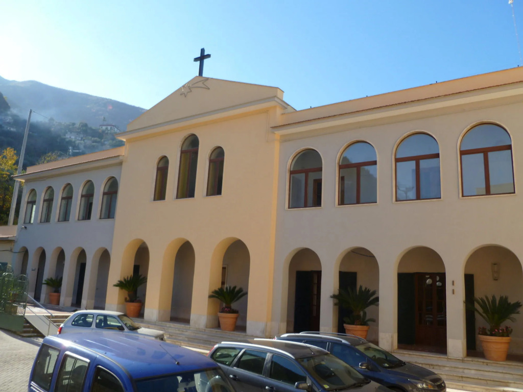 Ancelle Sorrento - Casa dAccoglienza
