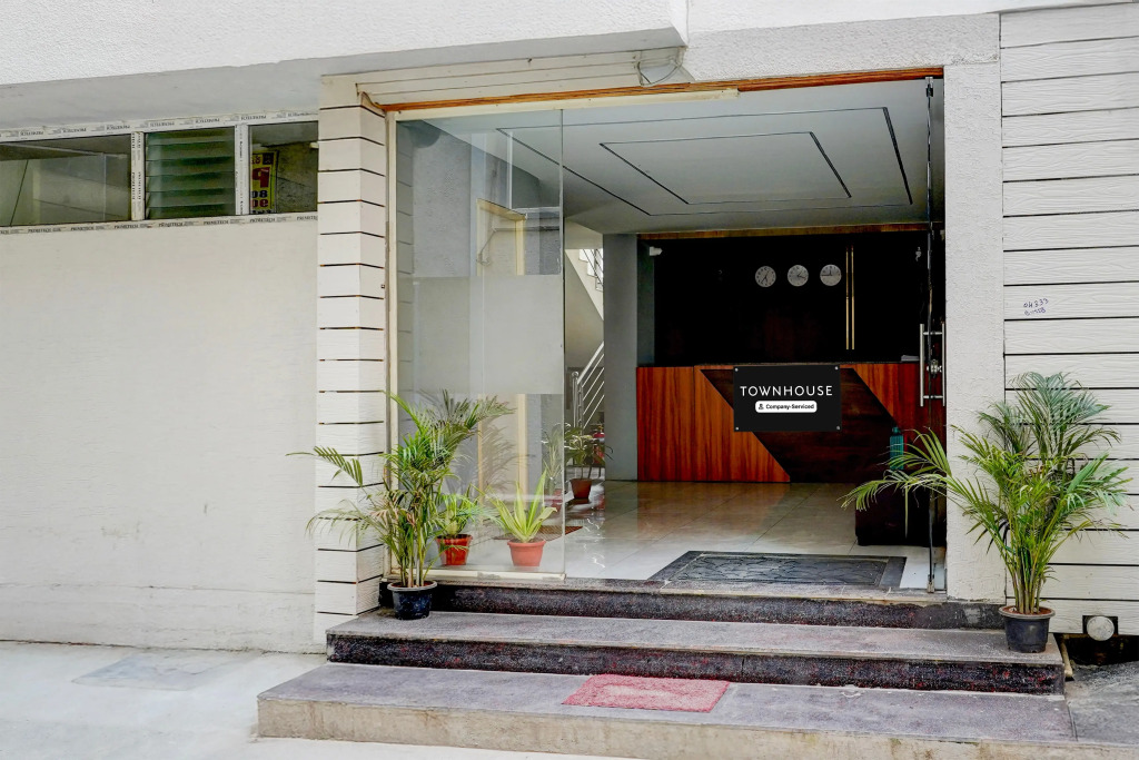 Super Townhouse Marathahalli Near Sri Nagalingeshwar Swamy Temple Formerly Hotel Avenue