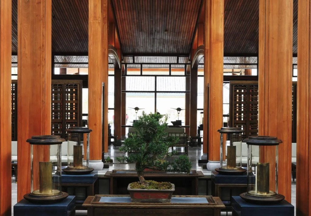 Commanders House