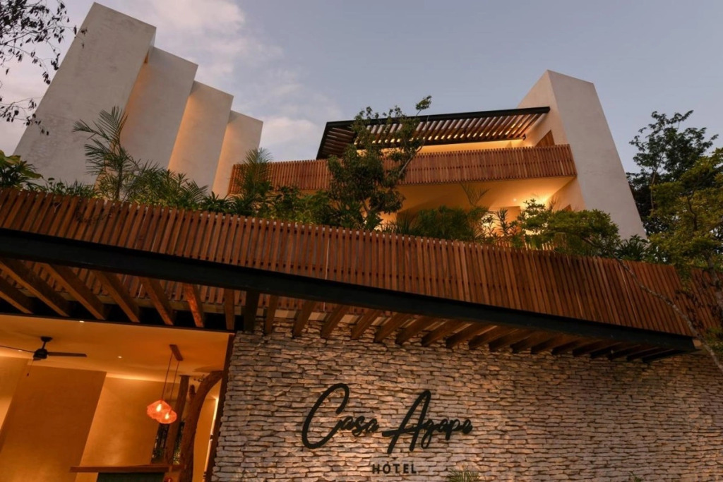 Casa Agape Boutique Hotel Rooftop Pool & Beach club access