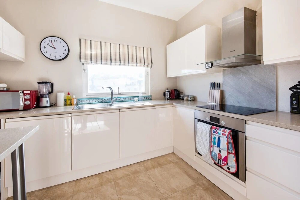 Bright & Modern 2bed in Earls Court