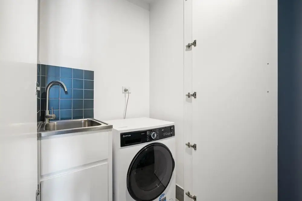 Chic 1-bed Escape in Fremantle With Parking