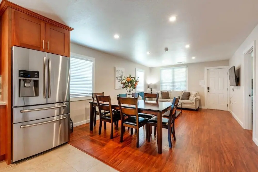 Marbella Lane-spacious 5BR Ideal for Biz & Families in SJ