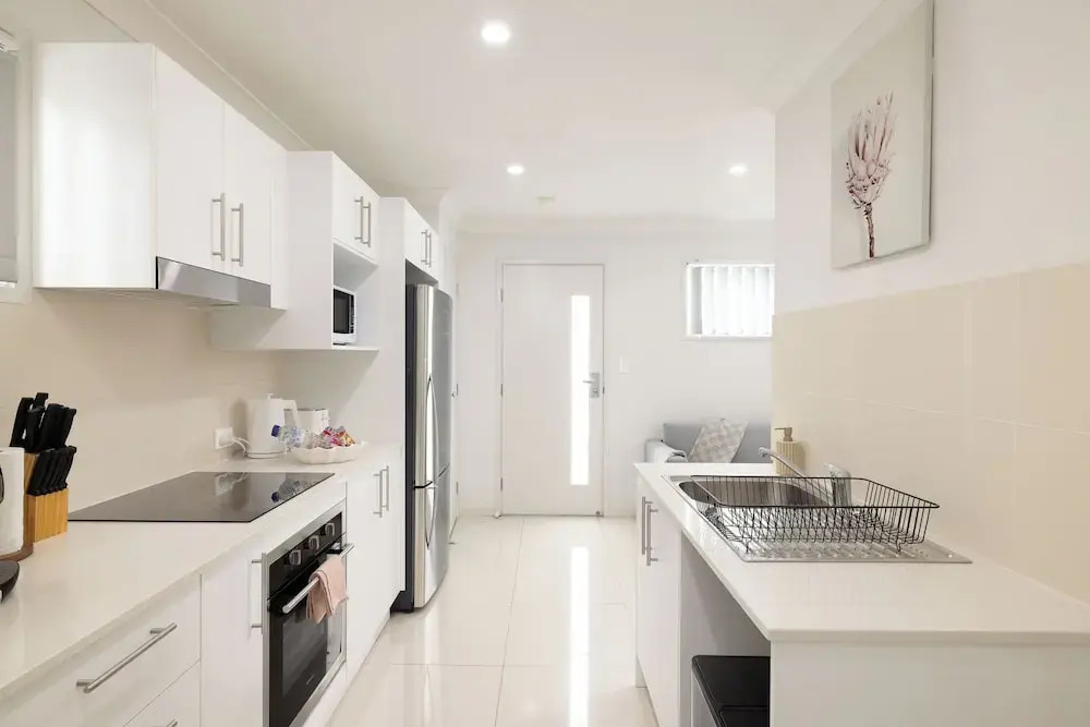Smart Suites Self Check-in Apartments - 14 Freney