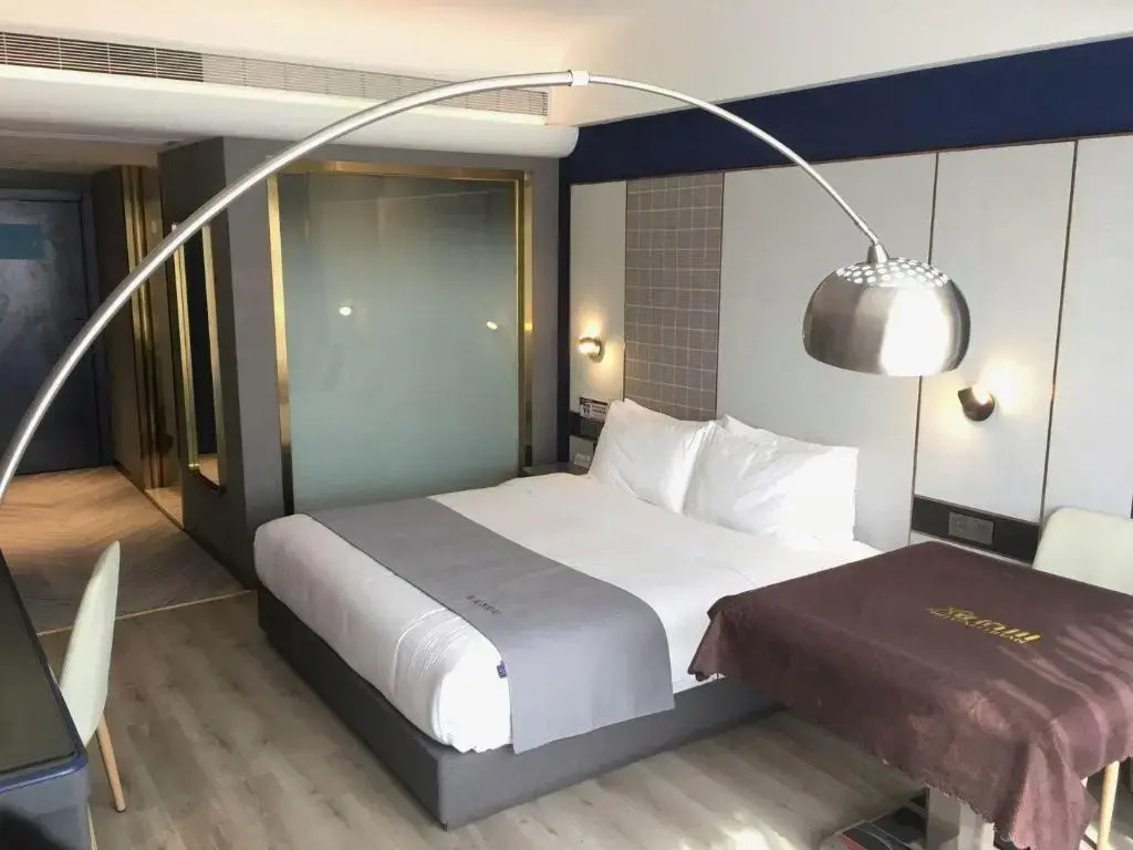 Lanou Hotel (Guiyang Huaxi District Meide Government House Branch)