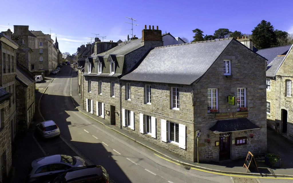 Logis Hôtel du Commerce