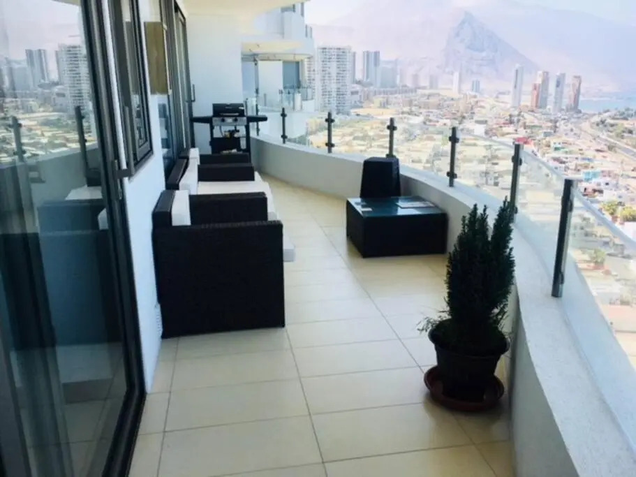 Departamento con hermosa terraza y vista panorámica al Mar 2D2B