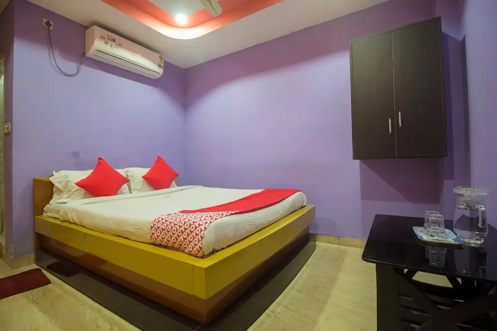 Smriti Guest House by OYO