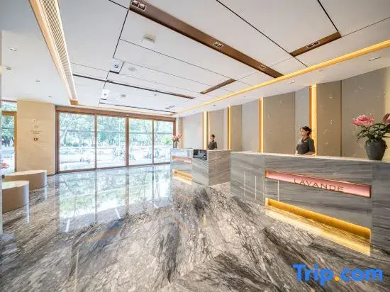 Lefeng Hotel (Kunming Tongde Square Wan Hong Road Branch)