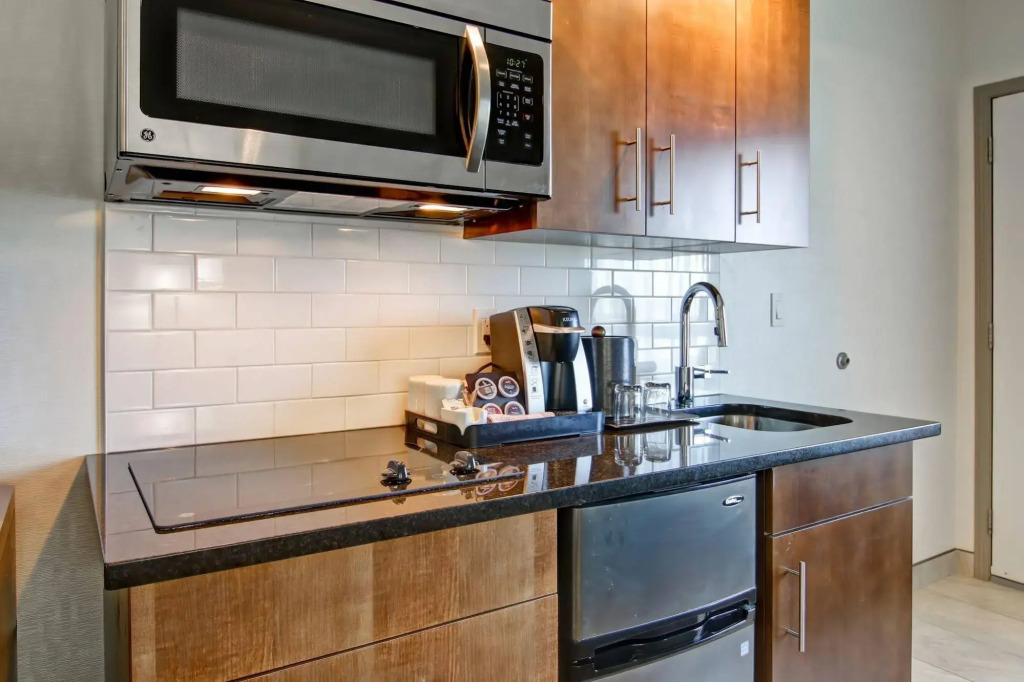 Canalta Hotel Martensville