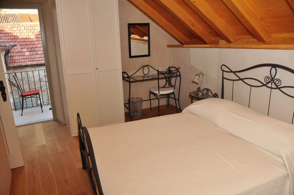 Villa Mama