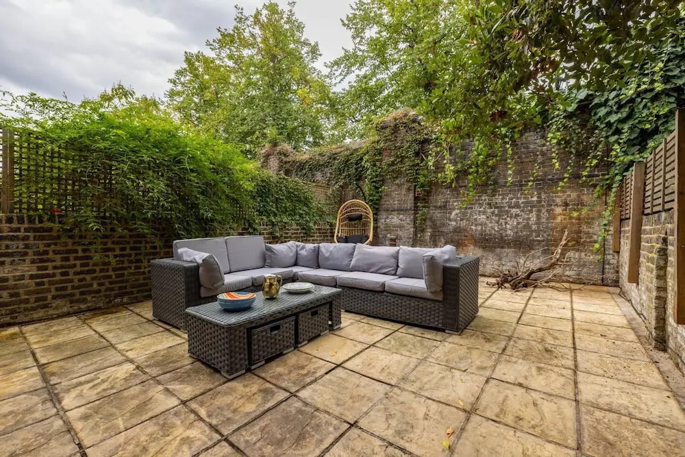 Earl s Court 1BR Private Terrace Walk to Tube