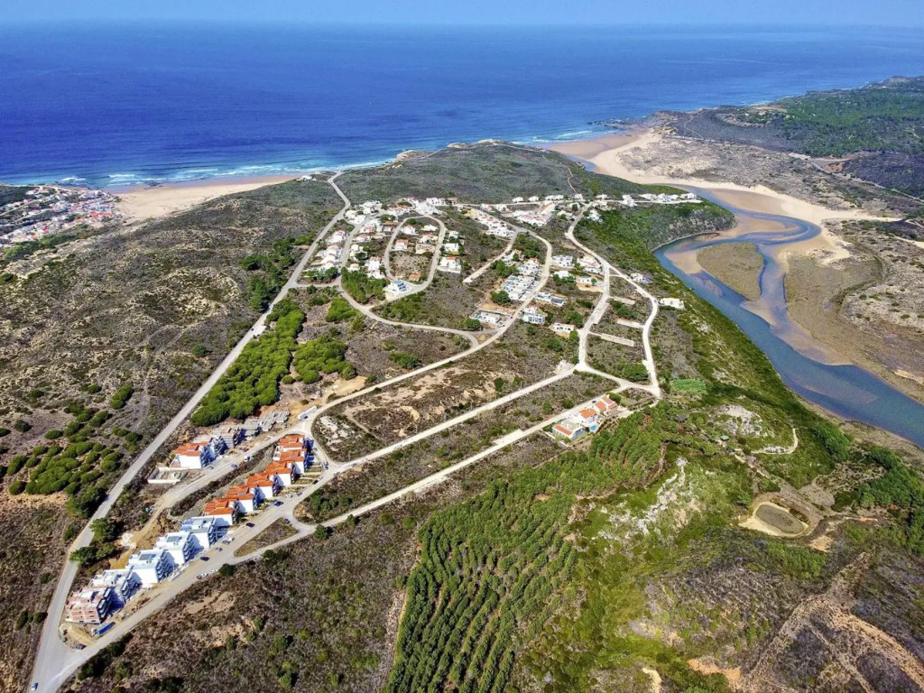 Beach & Nature Apartment - 2bedroom apt in Aljezur